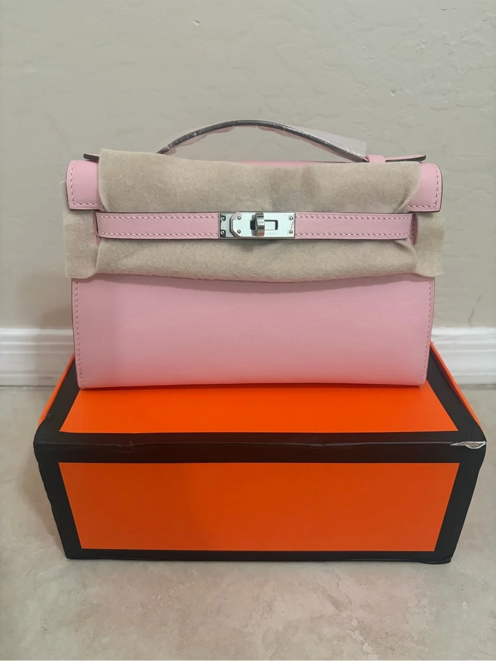 Source Unknown Elegant Pink Top-Handle Women’s Bag